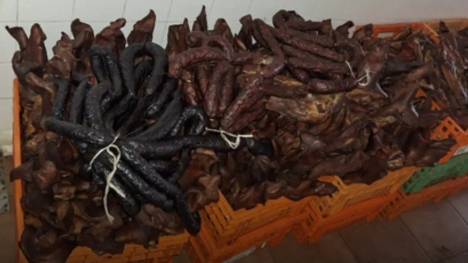 "Higiene e segurança". ASAE apreende mais de 205 kg de enchidos