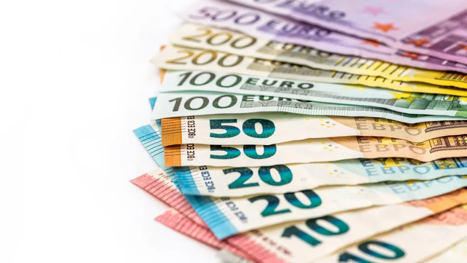 Dívida pública sobe para 284,5 mil milhões de euros em maio