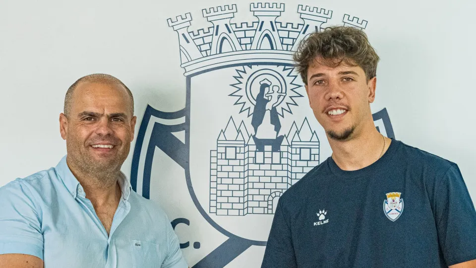 Oficial: Francisco Meixedo emprestado ao Feirense