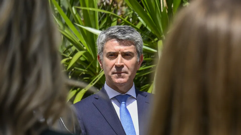 secretário-geral do PS, José Luís Carneiro,