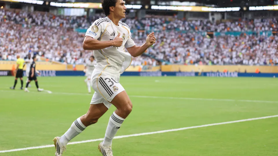 MIAMI GARDENS, FLORIDA - JULY 01: Gonzalo Garcia #30 of Real Madrid C.F. celebrates scoring his team's first goal during the FIFA Club World Cup 2025 round of 16 match between Real Madrid CF and Juventus FC at Hard Rock Stadium on July 01, 2025 in Miami G