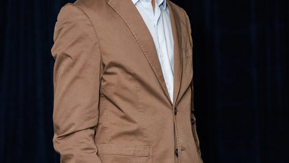Carlos Álvarez