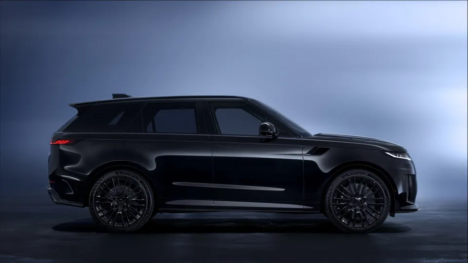 Range Rover Sport SV Black
