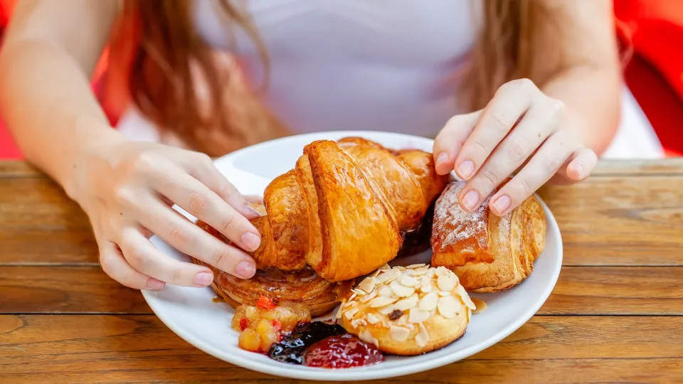 pequeno-almoço, croissants, doces