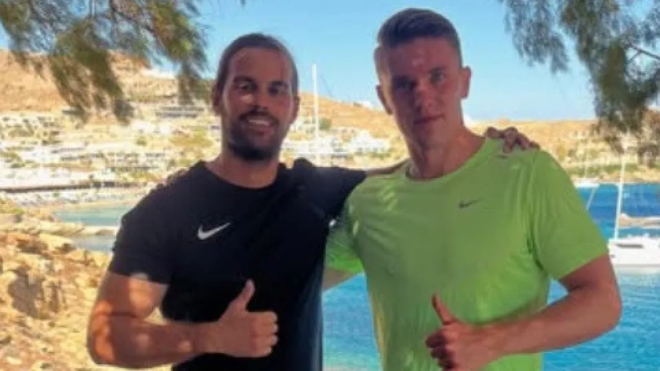 Viktor Gyokeres e Giannis Katsigiannis