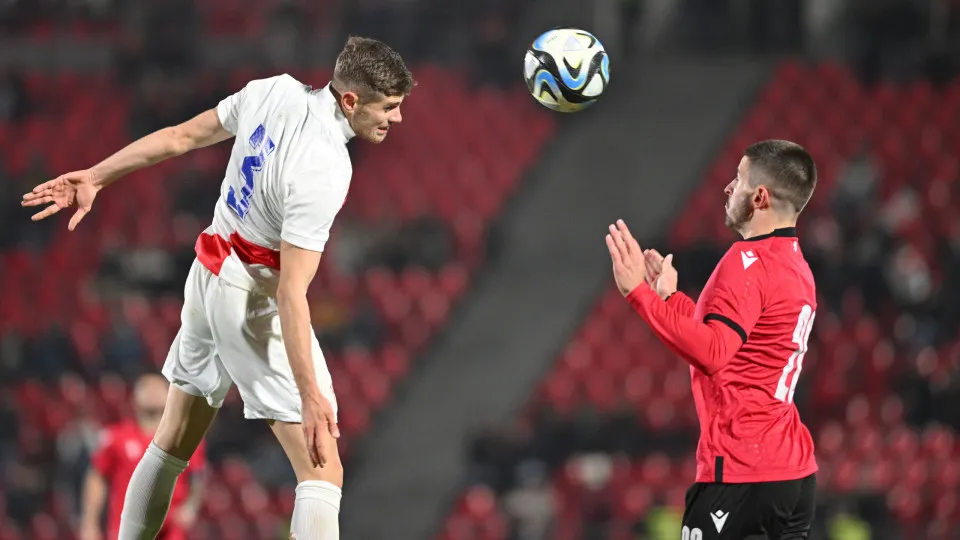 TBILISI, GEORGIA - NOVEMBER 15: Dominik Prpic of Croatia in action against Giorgi Abuashvili of Georgia during the UEFA Under-21 Championship Play-Off First Leg match between Georgia and Croatia at Mikheil Meskhi Stadium on November 15, 2024 in Tbilisi, G