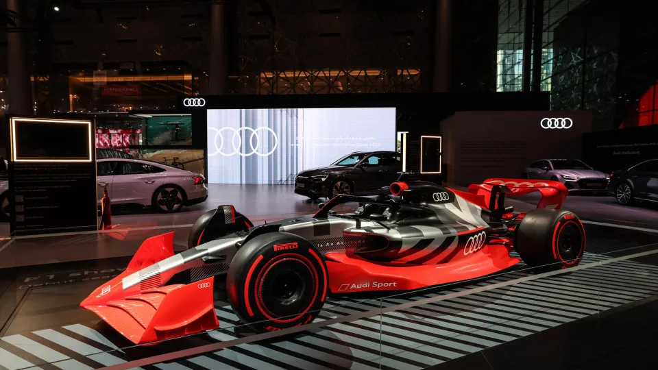 Audi Fórmula 1 exposto em Doha, Catar.