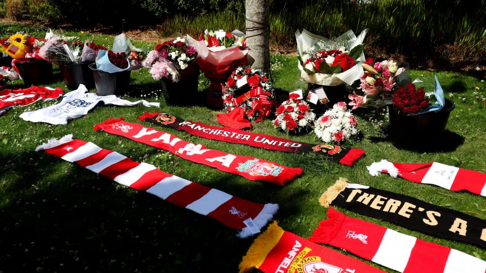 LIVERPOOL, ENGLAND - JULY 03: Tributes are laid for Liverpool player Diogo Jota at Anfield on July 03, 2025 in Liverpool, England. The current Liverpool player and Portugal international Jota died in a car crash in Zamora, Spain at the age of 28. (Photo b