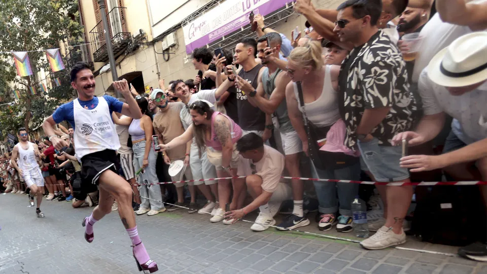 'Corrida de Tacões'