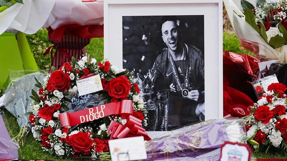 Tributes at Anfield Stadium, home of Liverpool, in memory of Diogo Jota who has died at the age of 28. The Portugal forward died along with his younger brother Andre Silva in the accident in Zamora on Thursday morning. Picture date: Friday July 4, 2025. (