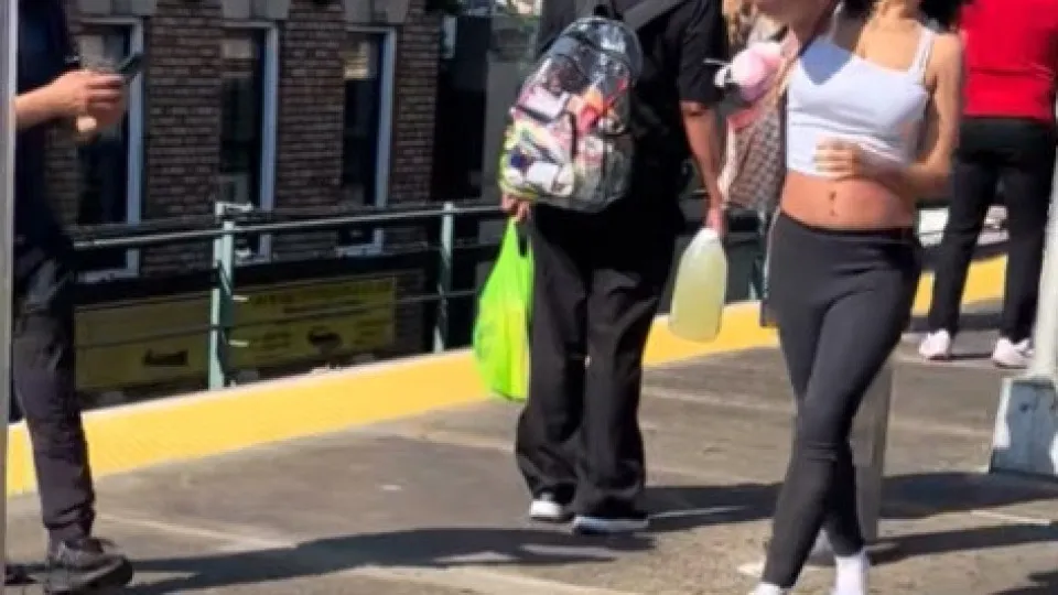 Homem tenta agredir mulher em estação de comboio. Populares fizeram justiça