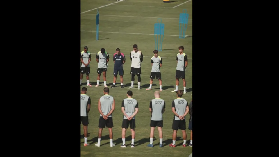 Minuto Silêncio Sporting Treino Diogo Jota André Silva