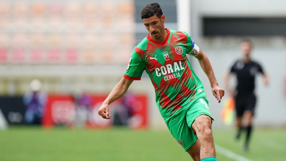 SEIXAL, PORTUGAL - APRIL 13:  Fabio China of CS Maritimo in action during the Liga Portugal 2 Meu Super match between SL Benfica B and CS Maritimo at Benfica Campus on April 13, 2025 in Seixal, Portugal.  (Photo by Gualter Fatia/Getty Images)