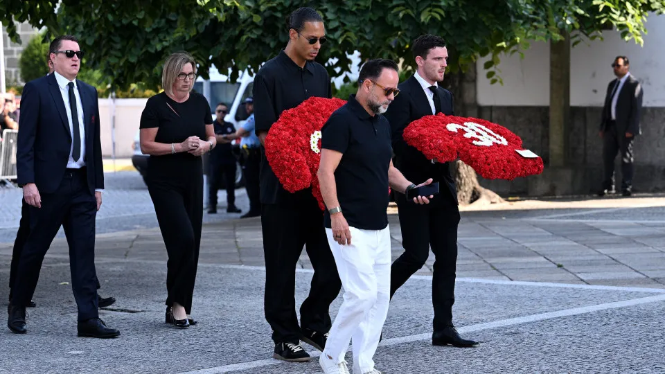 Cristiano Ronaldo esteve no funeral de Diogo Jota: Verdadeiro ou falso?