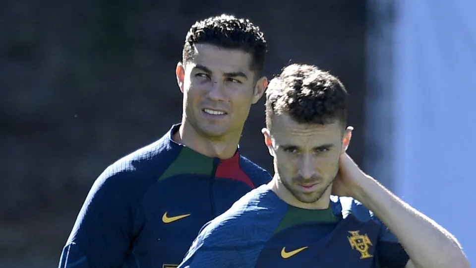 Portugal national team's players Portugal's forward Cristiano Ronaldo (L) and Portugal's forward Diogo Jota attend a training session on the eve of the UEFA Nations League football match between Portugal and Spain, at the Municipal Stadium in Braga on Sep
