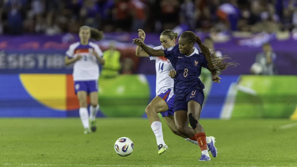 França e Países Baixos entram a vencer no Grupo D do Europeu feminino