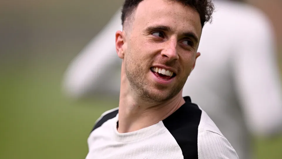 KIRKBY, ENGLAND - MAY 24: (THE SUN OUT, THE SUN ON SUNDAY OUT) Diogo Jota of Liverpool during the final training session of the season at AXA Training Centre on May 24, 2025 in Kirkby, England. (Photo by Andrew Powell/Liverpool FC via Getty Images)