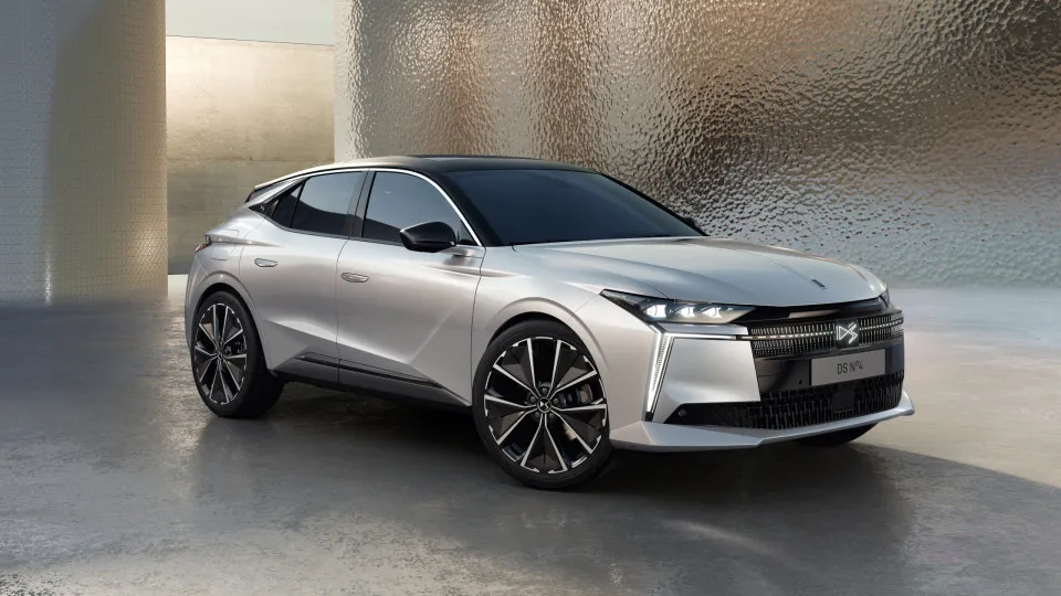 Novo DS N.º4 chega a Portugal. Encomendas abertas e preços anunciados