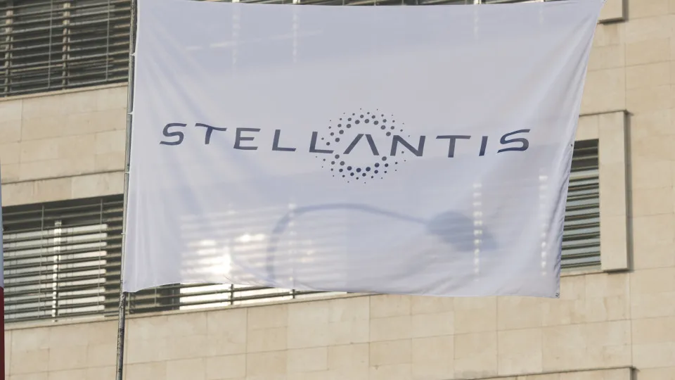 Stellantis enfrenta forte quebra na produção em Itália