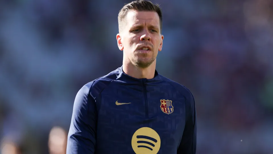 BARCELONA, SPAIN - MAY 18: Wojciech Szczesny of FC Barcelona looks on prior to the La Liga EA Sports match between FC Barcelona and Villarreal CF at Estadi Olimpic Lluis Companys on May 18, 2025 in Barcelona, Spain. (Photo by Flor Tan Jun/Getty Images)