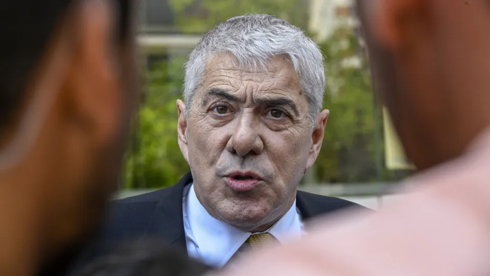 José Sócrates