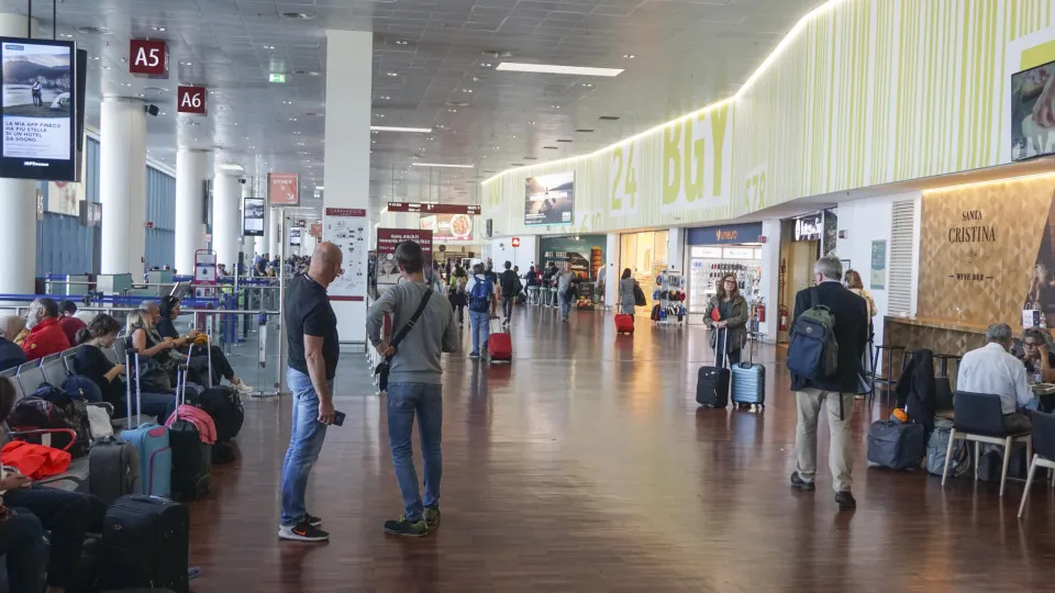 Aeroporto italiano encerrado após incidente que matou uma pessoa