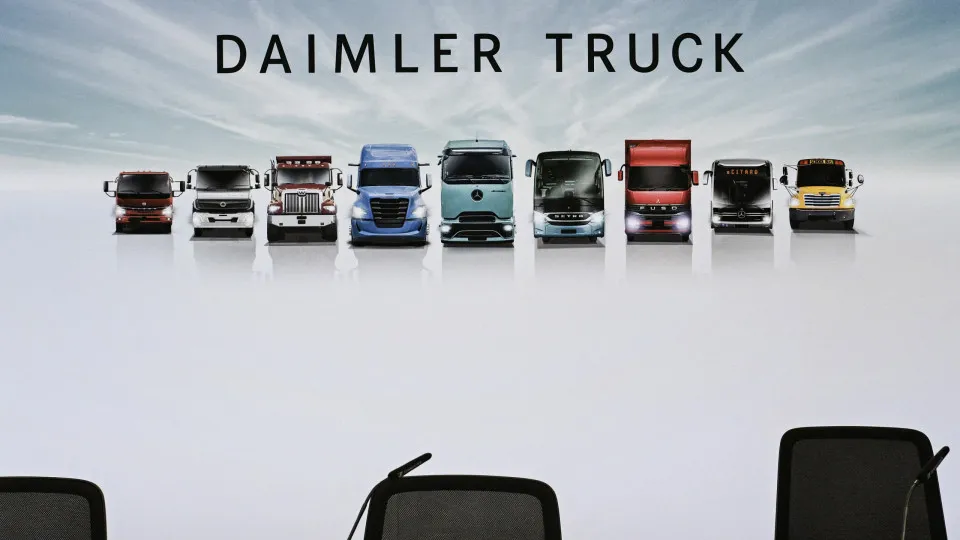 Logótipos Daimler Trucks