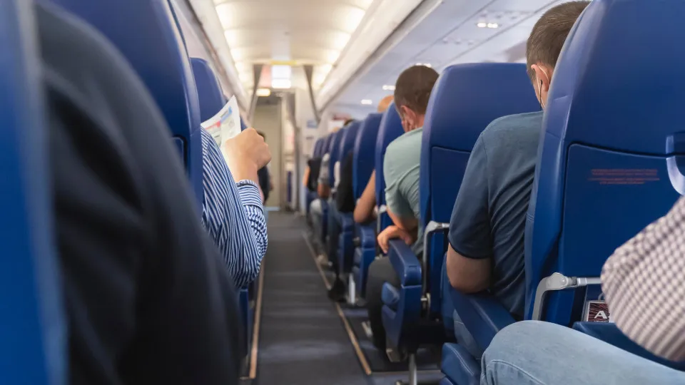 Avião, interior