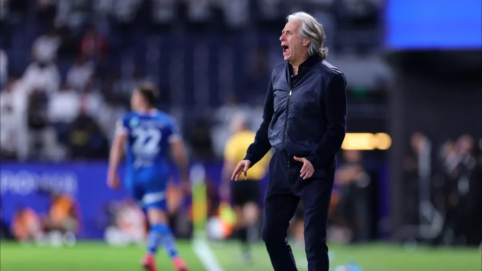 RIYADH, SAUDI ARABIA - APRIL 21: Jorge Jesus, Head Coach of Al Hilal, reacts during the Saudi Pro League match between Al Hilal and Al Shabab at Kingdom Arena on April 21, 2025 in Riyadh, Saudi Arabia. (Photo by Abdullah Ahmed/Getty Images)