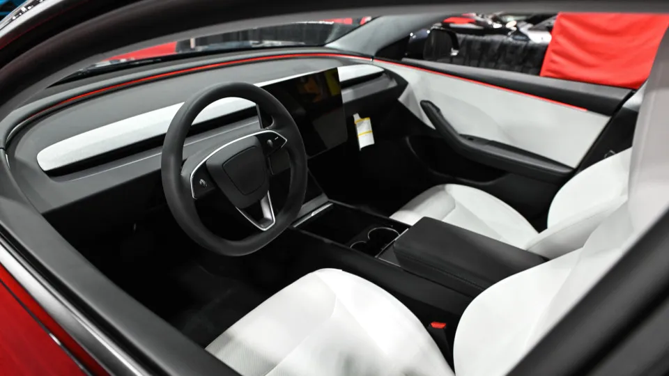 Interior de um Tesla.