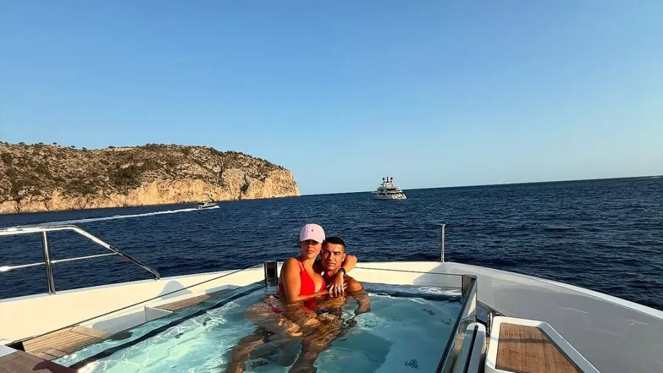 Georgina Rodríguez e Cristiano Ronaldo - férias