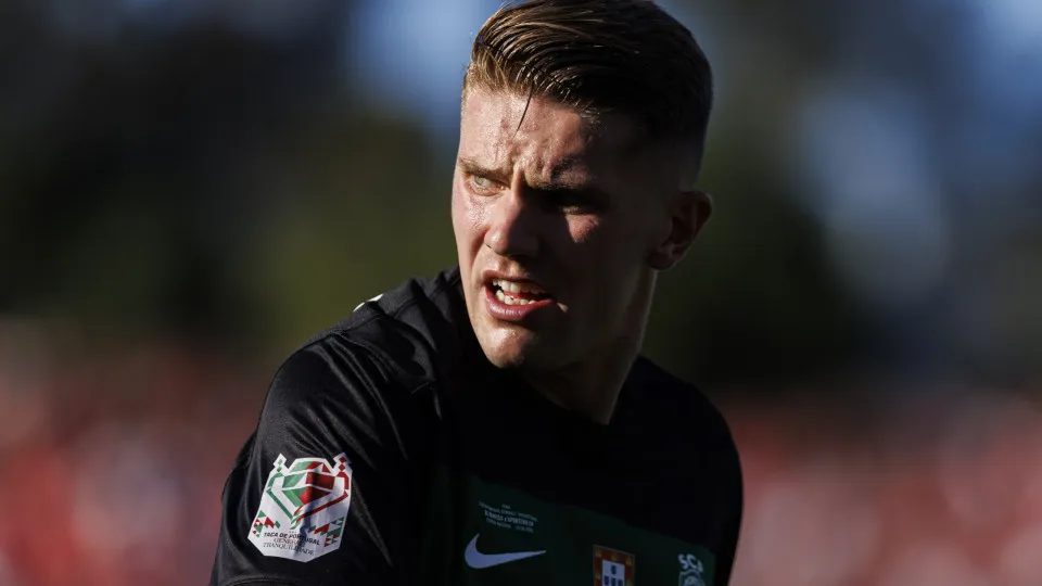 LISBON, PORTUGAL - MAY 25: Viktor Gyokeres of Sporting looks on during the Portuguese Cup final match between SL Benfica and Sporting CP at Estadio Nacional do Jamor on May 25, 2025 in Lisbon, Portugal. (Photo by Maciej Rogowski/Eurasia Sport Images/Getty