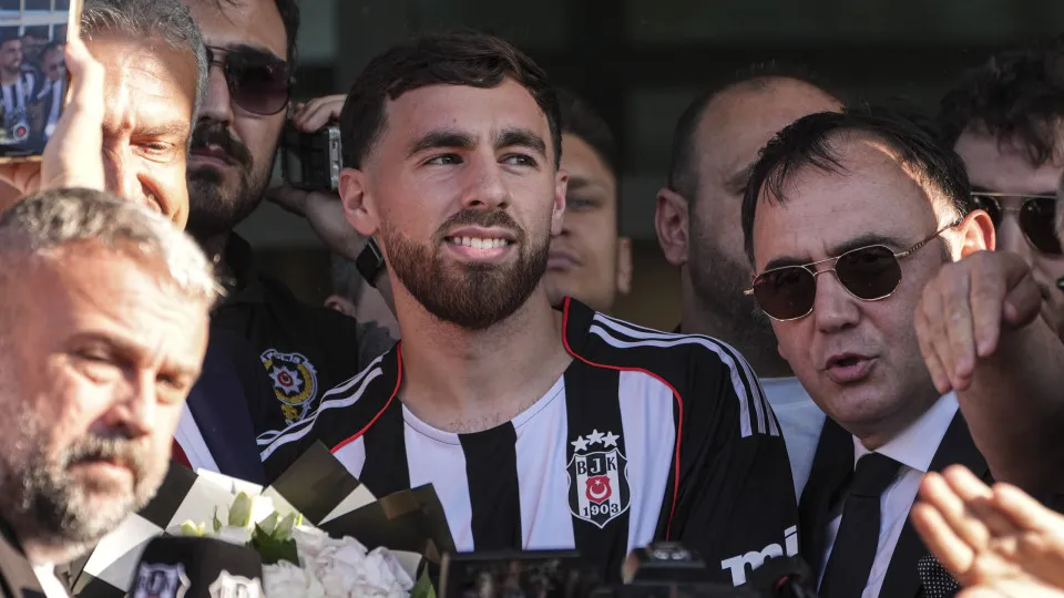 ISTANBUL, TURKIYE - JULY 12: Turkish footballer Orkun Kokcu arrives in Istanbul after reaching an agreement with Besiktas, in Istanbul, Turkiye, on July 12, 2025. Kokcu spoke to members of the press upon his arrival. (Photo by Beyza Comert/Anadolu via Get