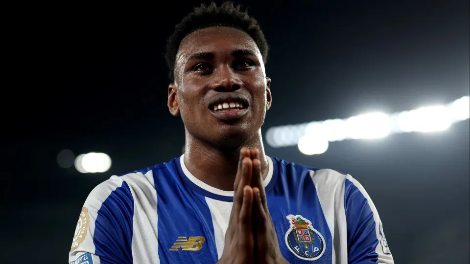EAST RUTHERFORD, NEW JERSEY - JUNE 23: Samu Aghehowa #9 of FC Porto reacts after the FIFA Club World Cup 2025 group A match between FC Porto and Al Ahly SC at MetLife Stadium on June 23, 2025 in East Rutherford, New Jersey. (Photo by Elsa - FIFA/FIFA via 