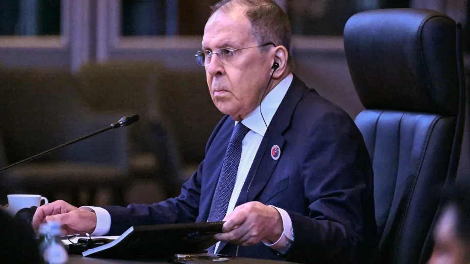 Rússia quer zonas ocupadas reconhecidas para garantir "paz duradoura"