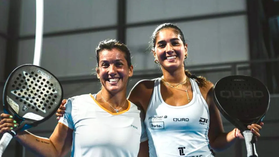 Clarinha Santos e Patrícia Ribeiro