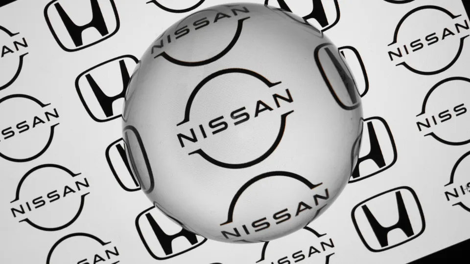 Logótipos da Nissan e da Honda