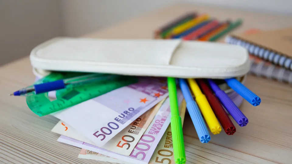 Refeições e não só: Quem tem direito à ação social escolar e o que inclui