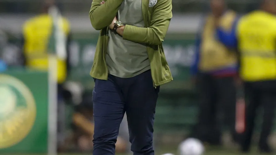 SAO PAULO, BRAZIL - JULY 16: Abel Ferreira coach of Palmeiras reacts during a match between Palmeiras and Mirassol as part of Brasileirao 2025 at Allianz Parque on July 16, 2025 in Sao Paulo, Brazil. (Photo by Miguel Schincariol/Getty Images)