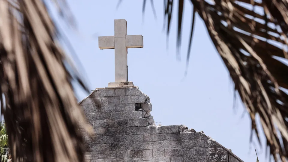 Igreja católica atacada em Gaza