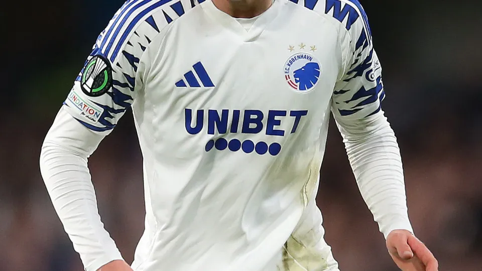 LONDON, ENGLAND - MARCH 13: Victor Froholdt of Copenhagen during the UEFA Conference League 2024/25 Round of 16 Second Leg match between Chelsea FC and F.C. Copenhagen at Stamford Bridge on March 13, 2025 in London, England. (Photo by Steve Bardens - AMA/