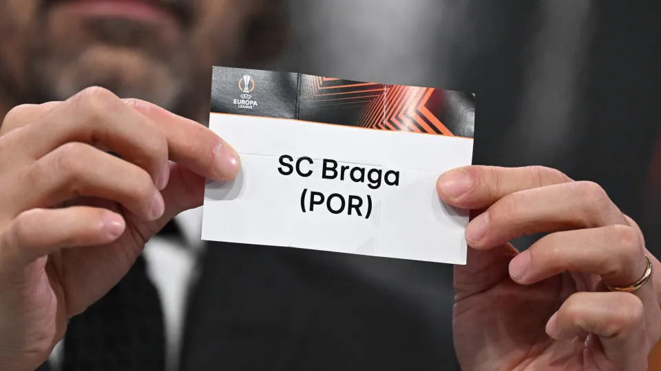 UEFA Europa League ambassador and former French football player, Julien Escude holds the paper slip of SC Braga during the UEFA Europa League knockout stage play-off draw at the House of European Football in Nyon on December 18, 2023. (Photo by Fabrice CO