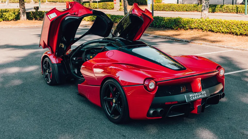LaFerrari Caramulo