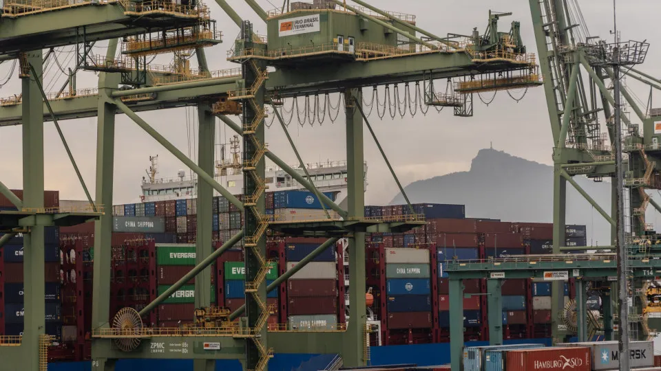 Exportações ; Importações ; Brasil ; EUA ; Tarifas ; Guerra comercial ; Comércio ; Taxas