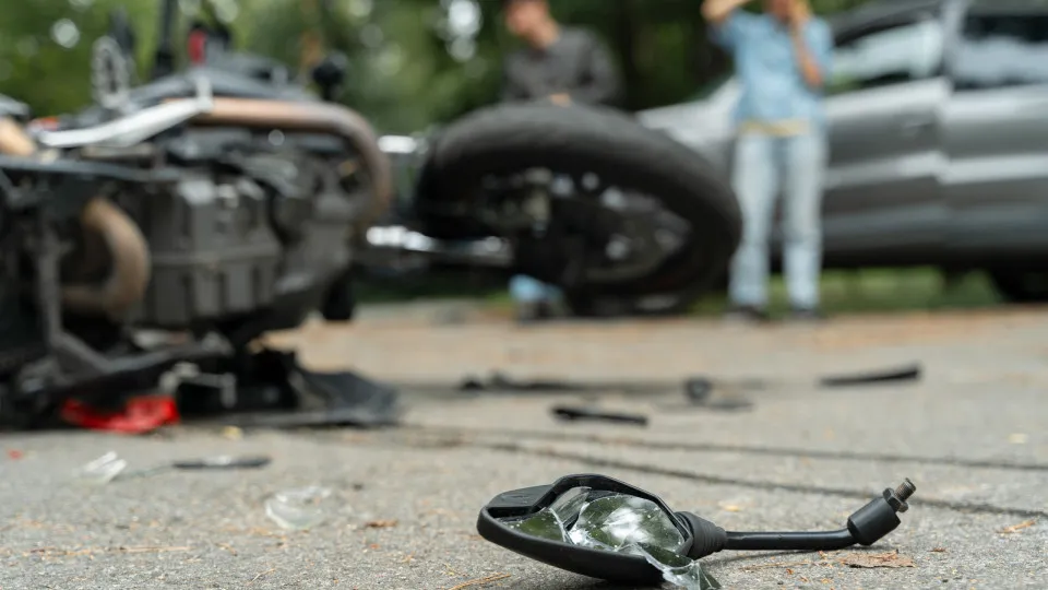 Acidente ; Mota ; Despiste ; Colisão ; motociclo