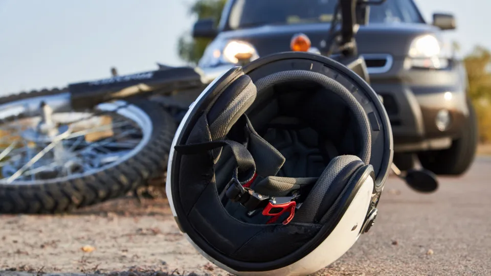 Acidente ; Mota ; Despiste ; Colisão ; motociclo