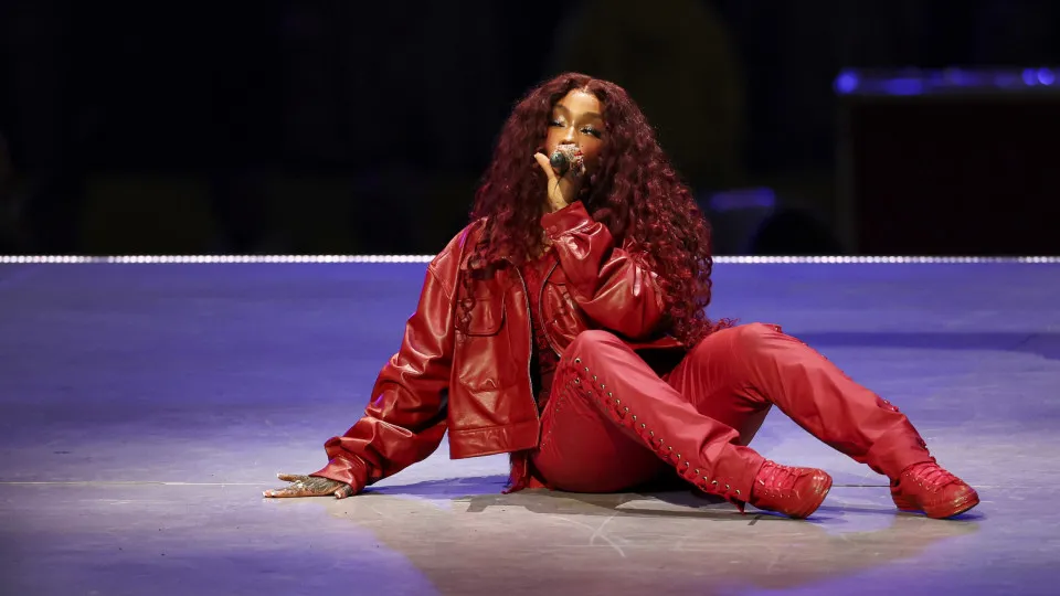 NEW ORLEANS, LOUISIANA - FEBRUARY 9: SZA performs in the Apple Music Halftime Show during Super Bowl LIX between the Philadelphia Eagles and the Kansas City Chiefs at Caesars Superdome on February 9, 2025 in New Orleans, Louisiana. (Photo by Kevin Sabitus