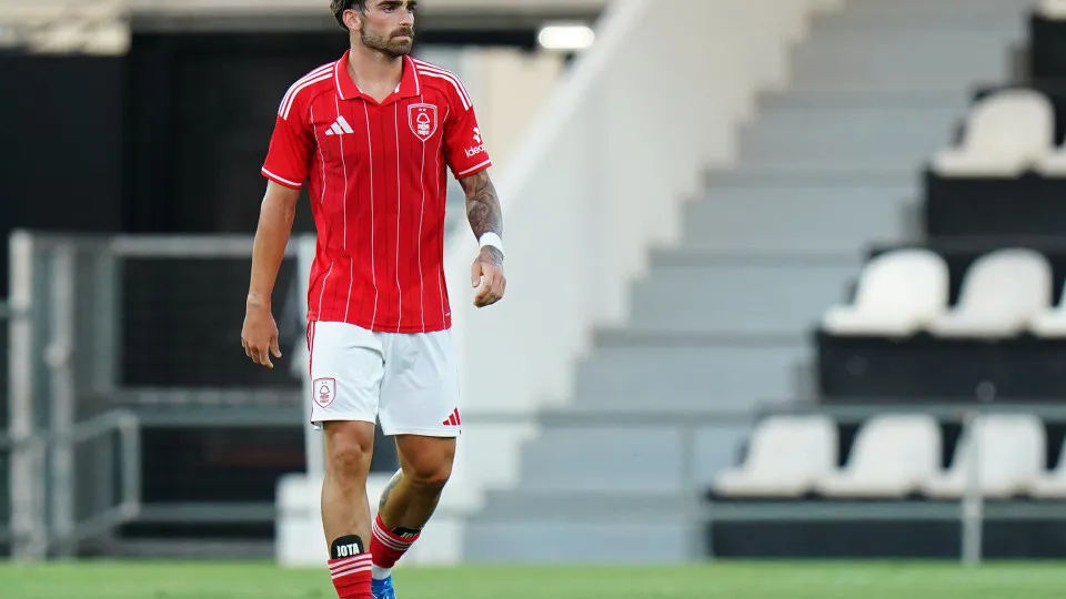 FARO, PORTUGAL - JULY 26:  Jota Silva of Nottingham Forest during the Pre-Season Friendly match between Nottingham Forest and Fulham at Estádio de São Luis on July 26, 2025 in Faro, Portugal.  (Photo by Gualter Fatia/Getty Images)