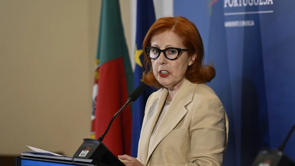 Ministra assegura que apagão aconteceu em Espanha e afetou Portugal