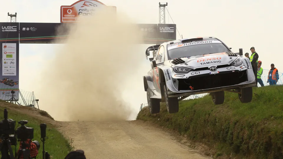 Sébastien Ogier no Rali de Portugal de 2025.